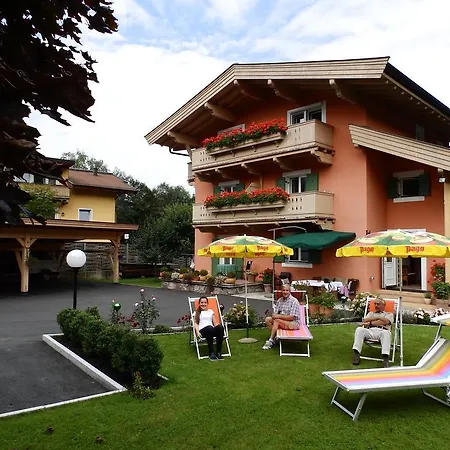 Bed and Breakfast Haus Senoner