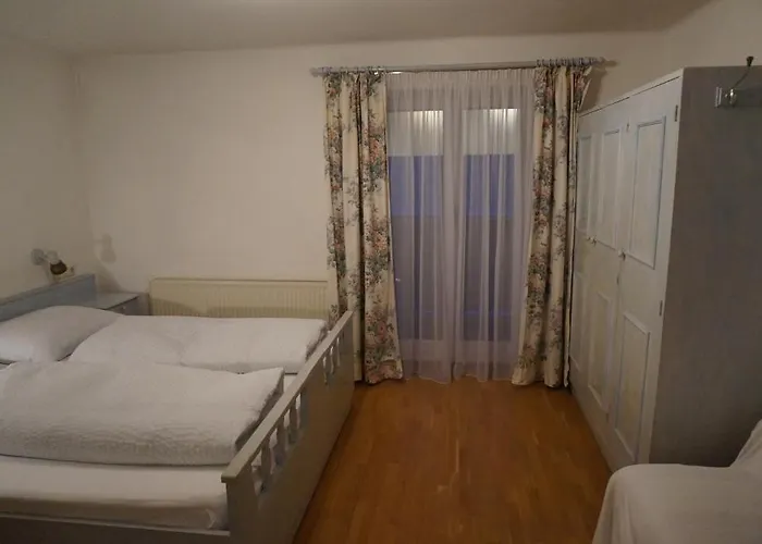 Bed & Breakfast Haus Senoner 4*